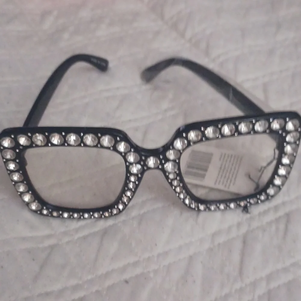 Glasses With Bling!! - Picture 5 of 5